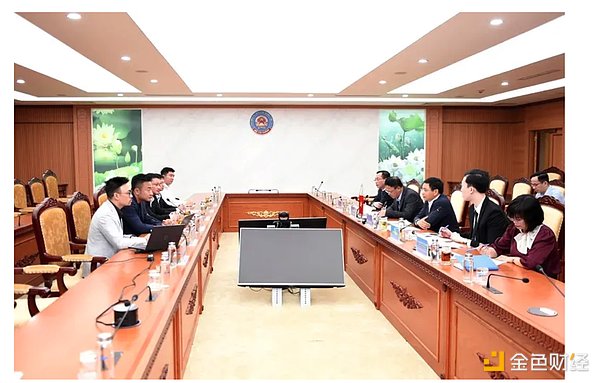 比特币迎来历史性时刻：华尔街大鳄为何集体押注加密市场？