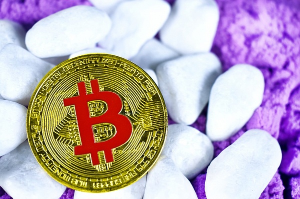 比特币ETF之争：实物还是现金？这场拉锯战背后的玄机