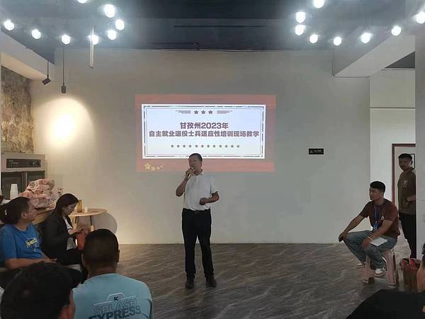 比特币跌破27,000美元：空头狂欢还是市场误判？